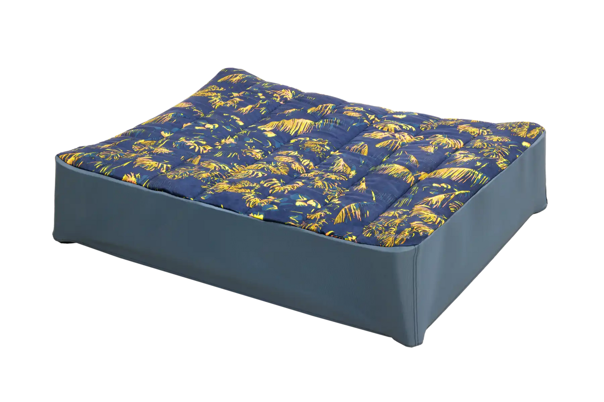 Mt. EverRest™ Insulated Dog Cot Cover